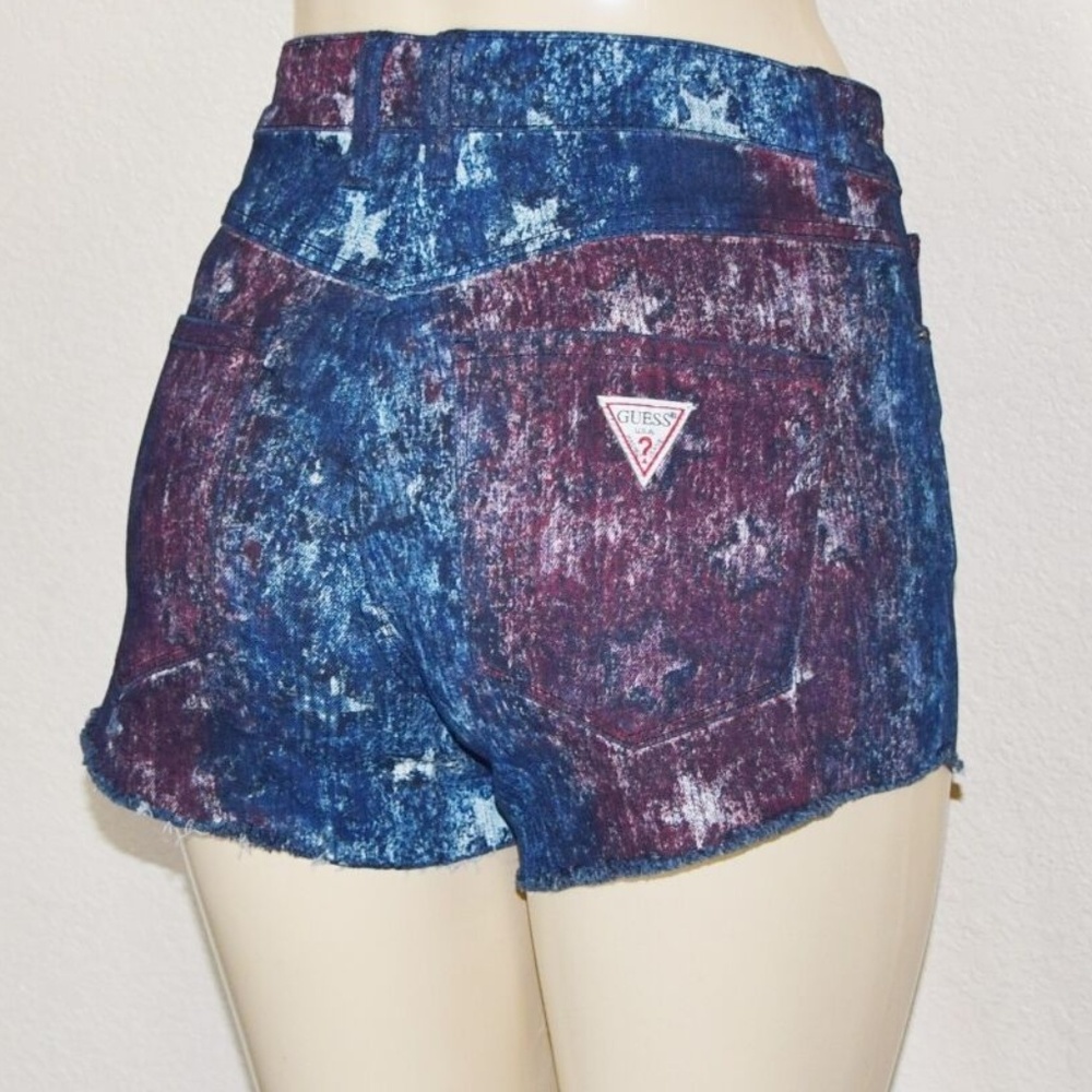 New Women's GUESS 1981 High Rise US Flag Shorts - Picture 2 of 8